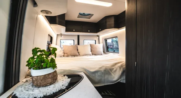 Innova Roadtrip 595L
