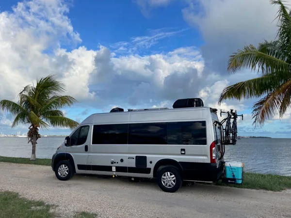 Thor Motor Coach Dazzle