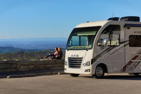 Thor Motor Coach Synergy