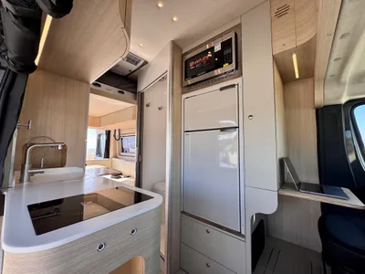 2025 Noovo Plus Camper Van Rental in Los Angeles, California (Listing #480524) camper van rental