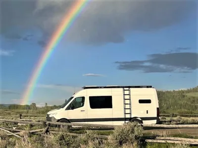 2021 Mercedes-Benz Sprinter Camper Van Rental in Santa Rosa, California camper van rental