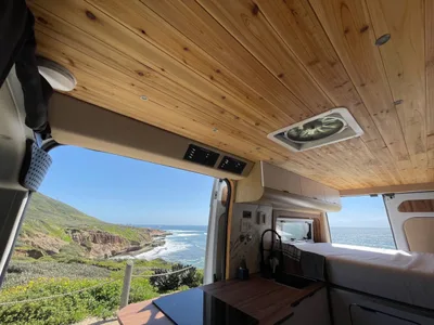 2022 Noovo B-Adventure Camper Van Rental in Salt Lake City, Utah camper van rental