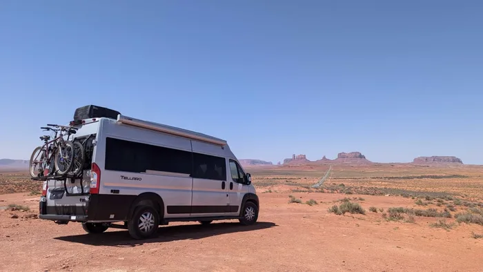 Thor Tellaro campervan rental in Chicago Illinois exterior view