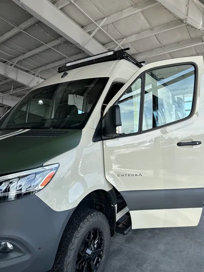 2024 Mercedes-Benz Entegra Launch Camper Van Rental in Bend, Oregon camper van rental