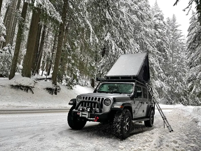 Seattle Overland Wrangler Unlimited camper van rental in Bellevue Washington exterior view