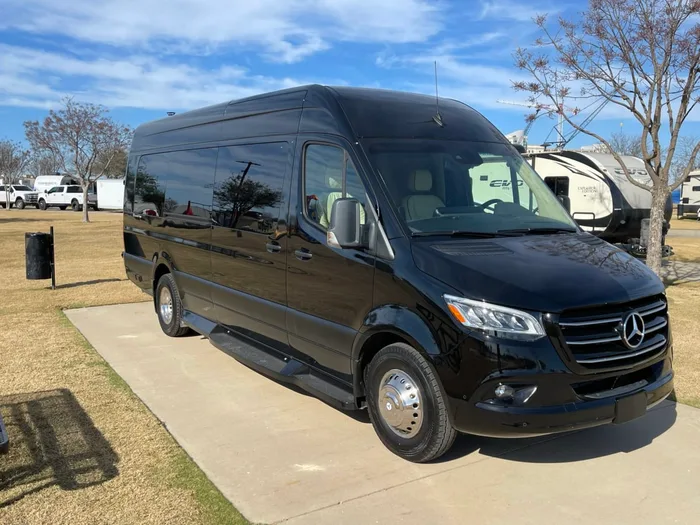 Ultimate Coach Ultimate Coach camper van rental in Fort Worth Texas exterior view