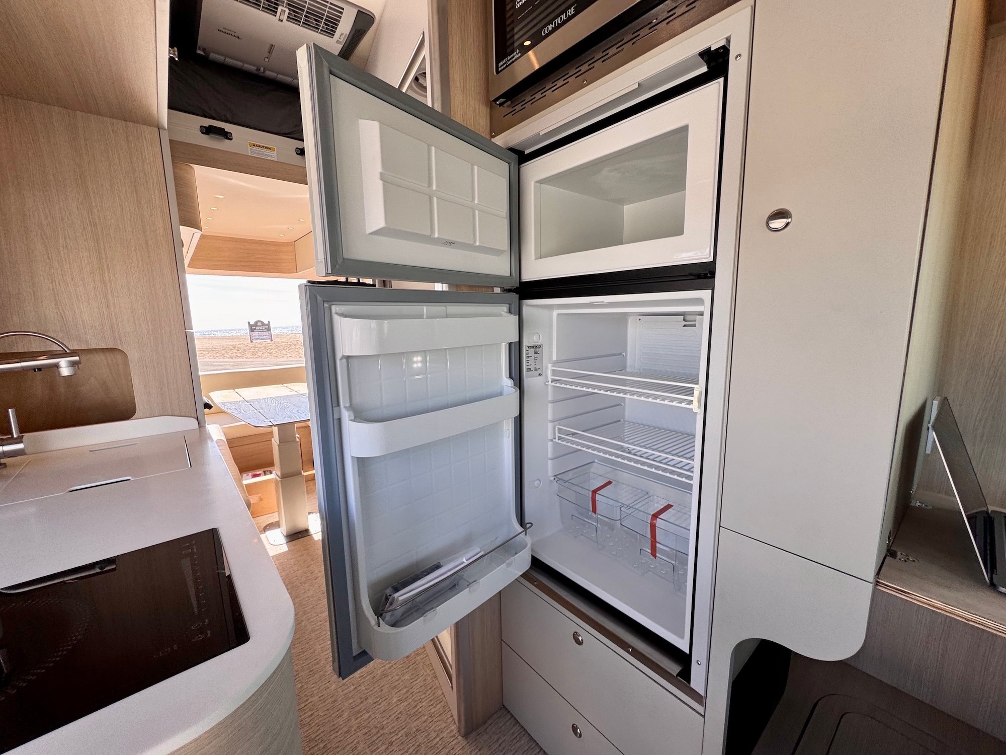 2025 Noovo Plus Rental Los Angeles-fridge-freezer-2 2025 Noovo Plus Rental Los Angeles-fridge-freezer-2