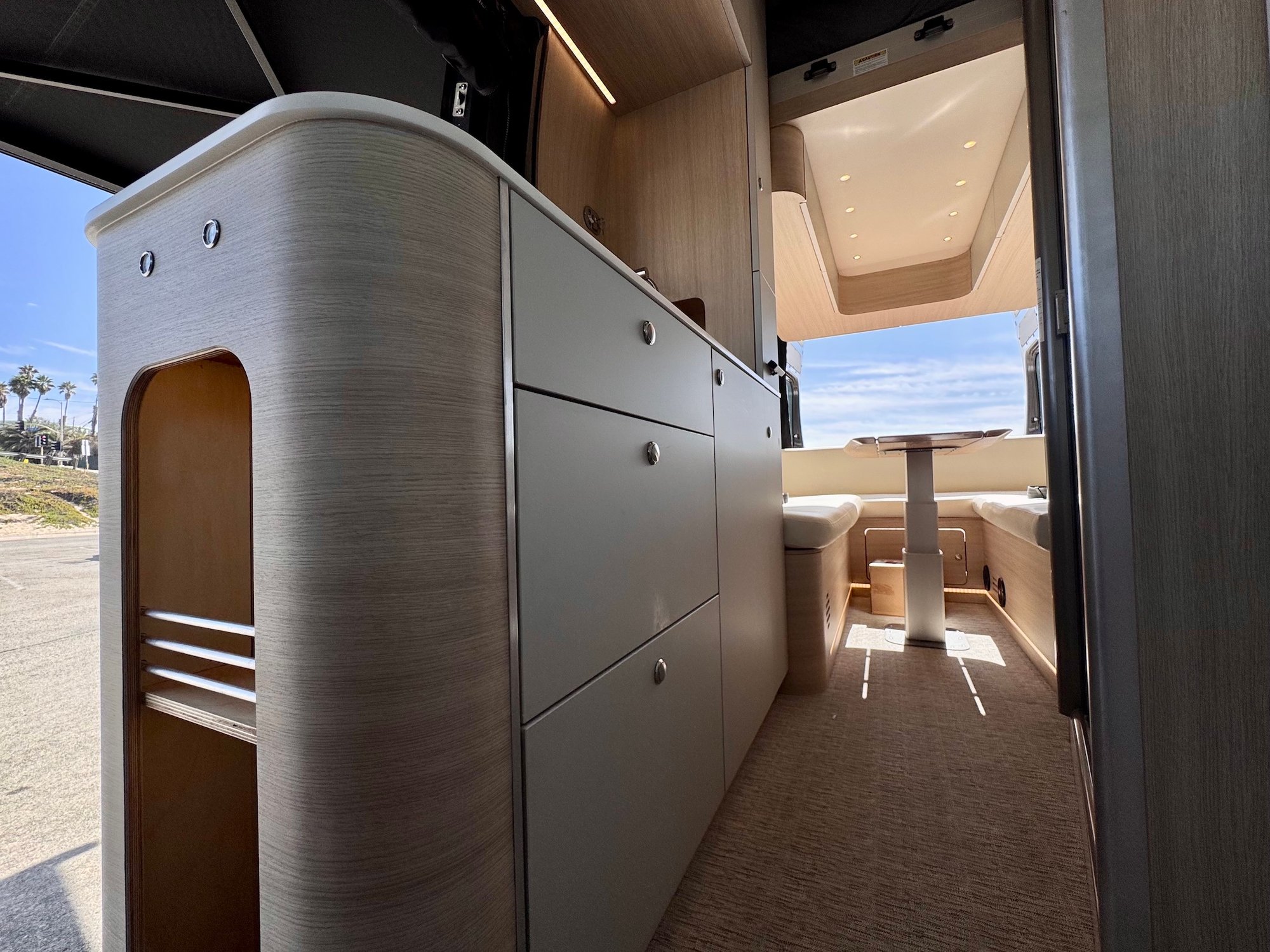 2025 Noovo Plus Rental Los Angeles-kitchen cabinets 2025 Noovo Plus Rental Los Angeles-kitchen cabinets