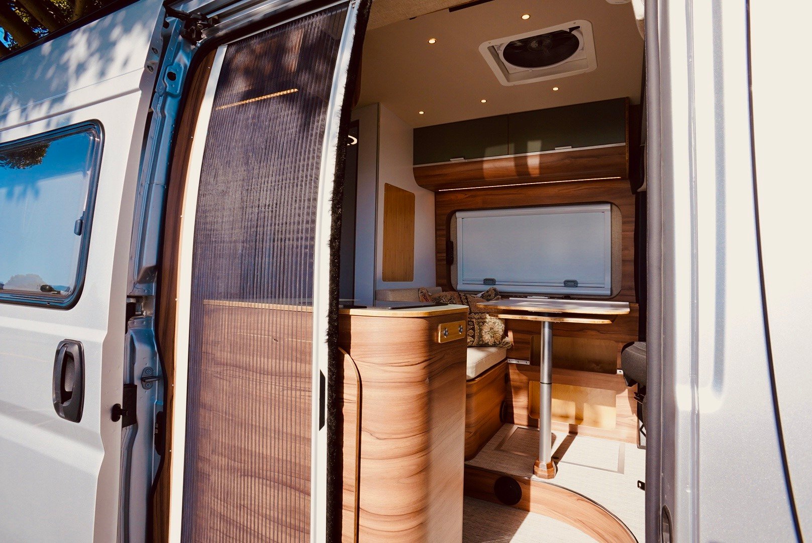 Los Angeles campervan rental-Noovo Lite- Dutch-Korey Kelly -bug-screens