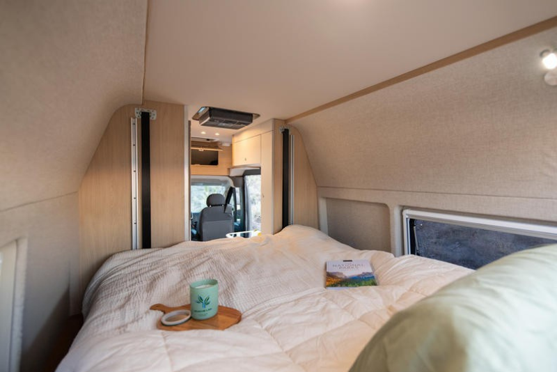 Las Vegas Noovo Plus Rental Lift Bed